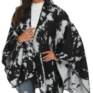 Black and White Patterned Poncho